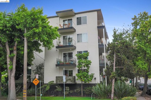 695 Mariposa Ave 401, Oakland, CA 94610