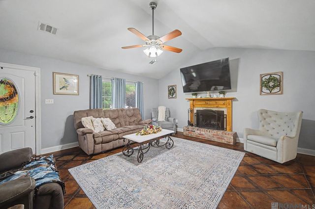 36149 Walker North Rd, Walker, LA 70785