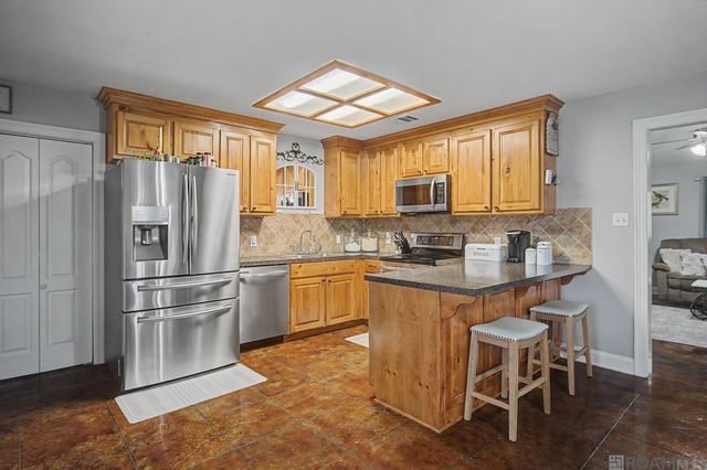 36149 Walker North Rd, Walker, LA 70785