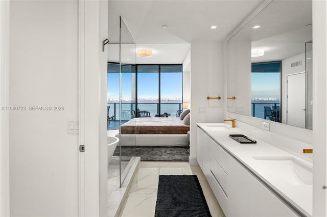 700 NE 24th St 2602, Miami, FL 33137