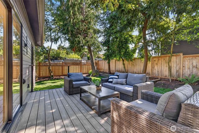 3247 40th Avenue SW, Seattle, WA 98116