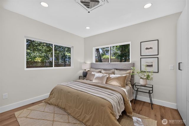 3247 40th Avenue SW, Seattle, WA 98116