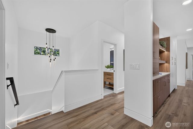 3247 40th Avenue SW, Seattle, WA 98116