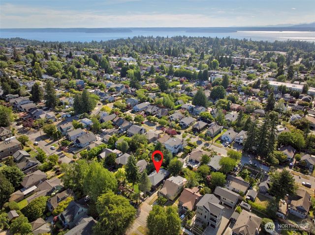 3247 40th Avenue SW, Seattle, WA 98116