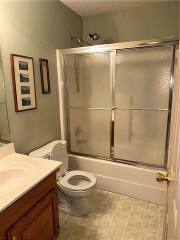 716 SW Brome Drive, Grain Valley, MO 64029