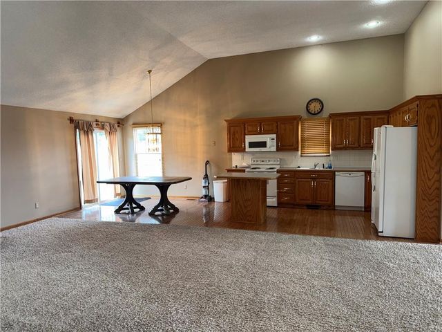 716 SW Brome Drive, Grain Valley, MO 64029