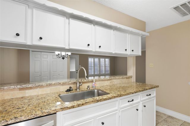 12176 Beamer Road, Houston, TX 77089