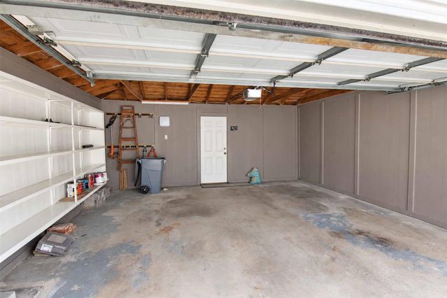 12176 Beamer Road, Houston, TX 77089