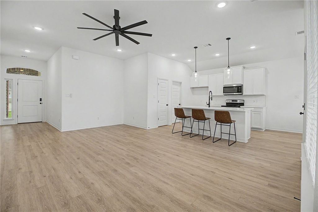 3116 Brady Court, Bryan, TX 77808 — photo 2