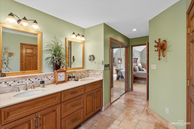10045 N Bell Road, Minooka, IL 60447