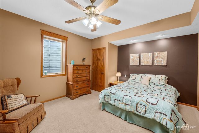 10045 N Bell Road, Minooka, IL 60447