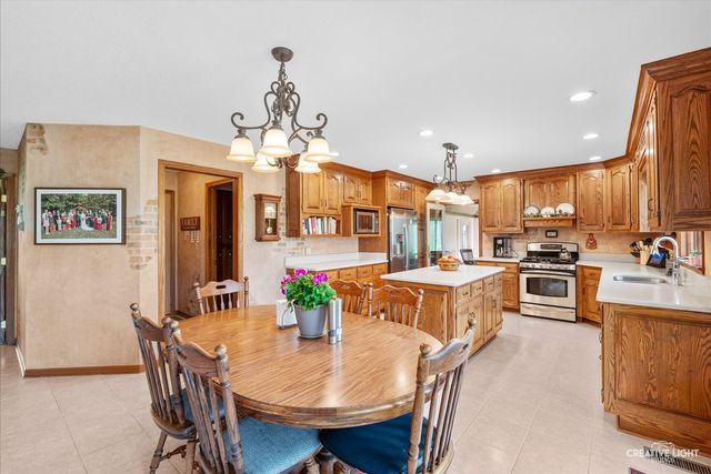 10045 N Bell Road, Minooka, IL 60447