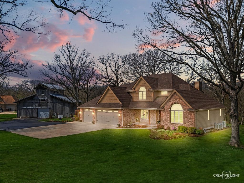 10045 N Bell Road, Minooka, IL 60447