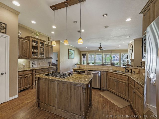 19592 E 73rd Place N, Owasso, OK 74055