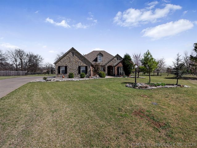 19592 E 73rd Place N, Owasso, OK 74055
