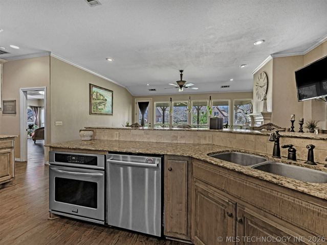 19592 E 73rd Place N, Owasso, OK 74055