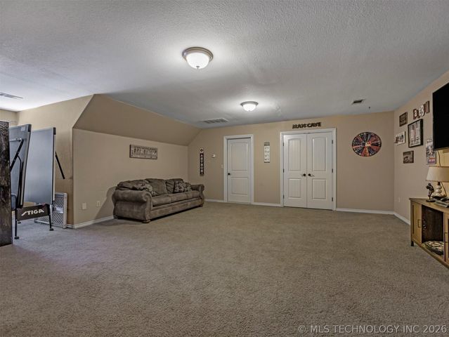 19592 E 73rd Place N, Owasso, OK 74055