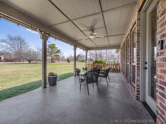 19592 E 73rd Place N, Owasso, OK 74055