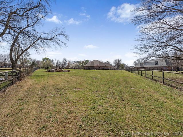 19592 E 73rd Place N, Owasso, OK 74055