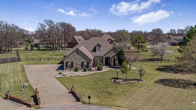 19592 E 73rd Place N, Owasso, OK 74055