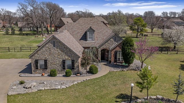 19592 E 73rd Place N, Owasso, OK 74055