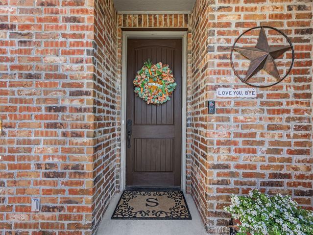 19592 E 73rd Place N, Owasso, OK 74055