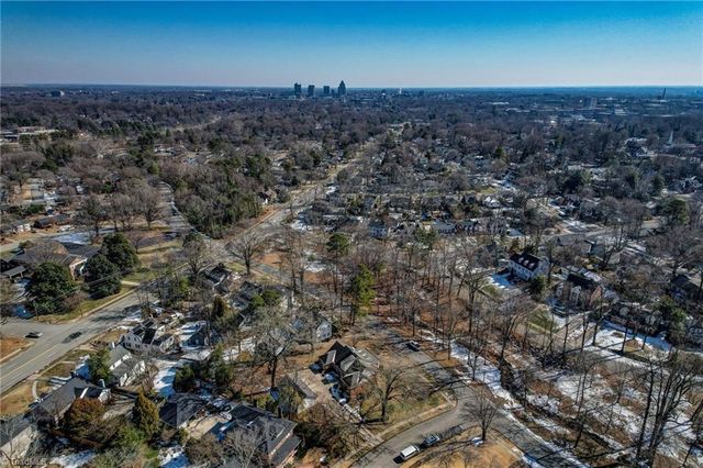 401 W Greenway N Drive, Greensboro, NC 27403