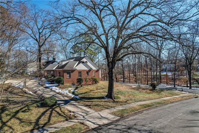 401 W Greenway N Drive, Greensboro, NC 27403