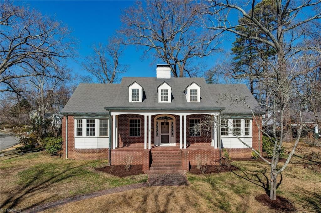 401 W Greenway N Drive, Greensboro, NC 27403