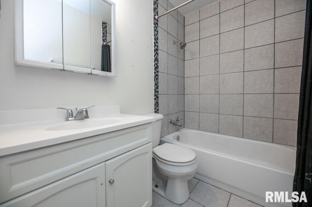 1323 FENLEY Street, Pekin, IL 61554