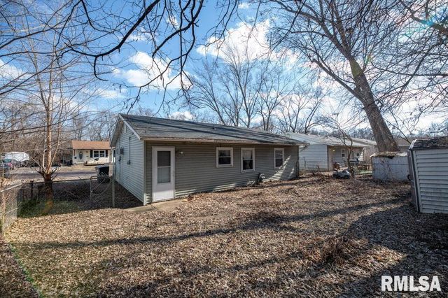 1323 FENLEY Street, Pekin, IL 61554