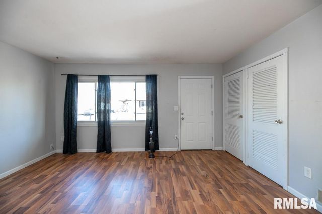 1323 FENLEY Street, Pekin, IL 61554