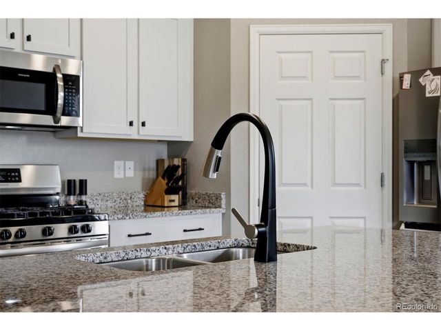 326 Jay Ave, Windsor, CO 80550