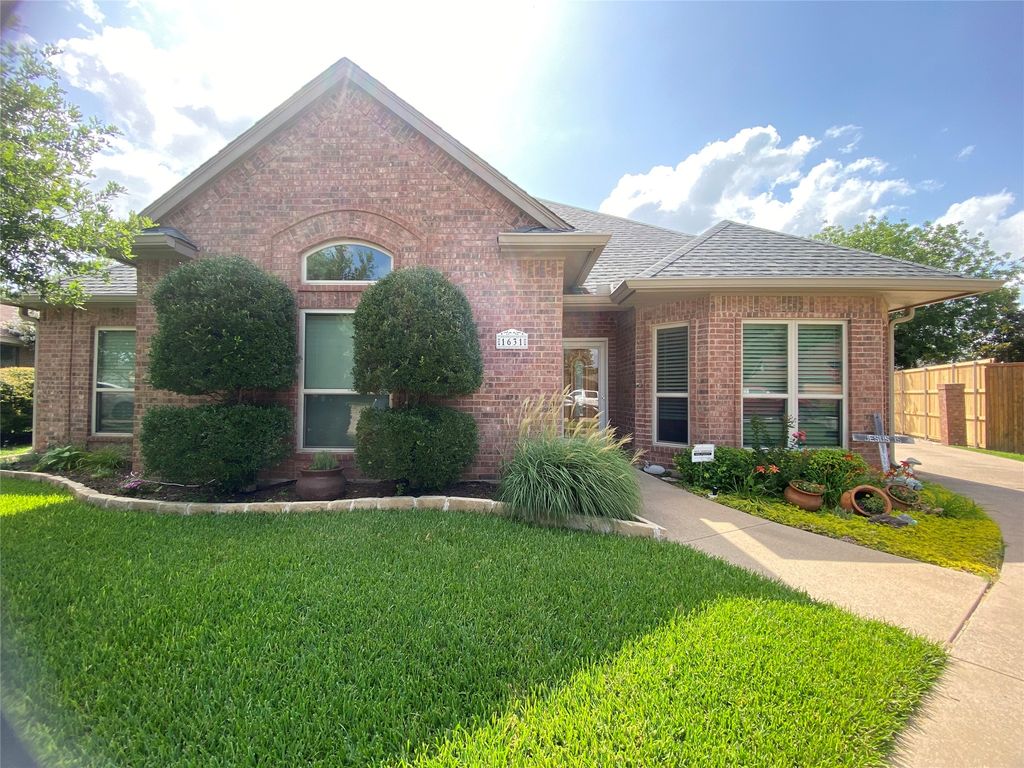 1631 Greenway Court, Midlothian, TX 76065 — exterior