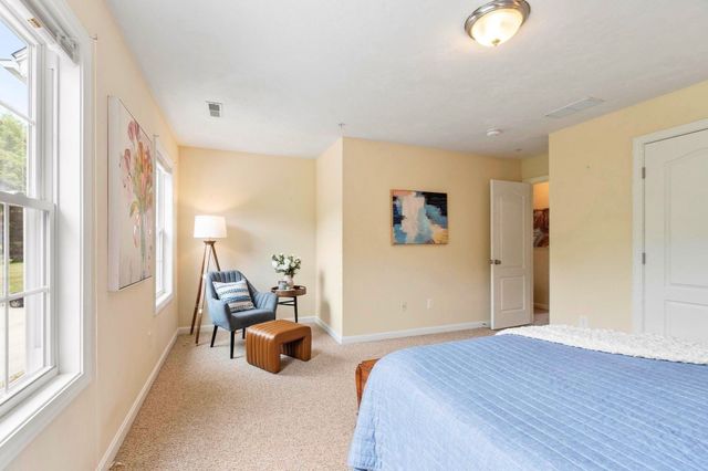 8 Bradley Dr C, Groton, MA 01450