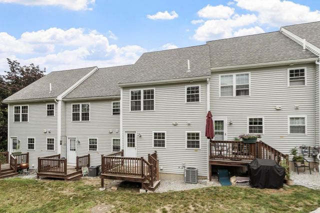 8 Bradley Dr C, Groton, MA 01450