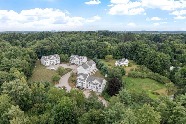 8 Bradley Dr C, Groton, MA 01450