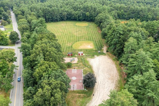 8 Bradley Dr C, Groton, MA 01450