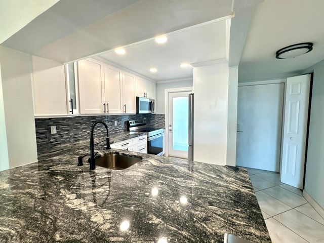 801 N OCEAN Boulevard 202, Pompano Beach, FL 33062