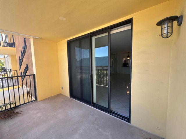 801 N OCEAN Boulevard 202, Pompano Beach, FL 33062
