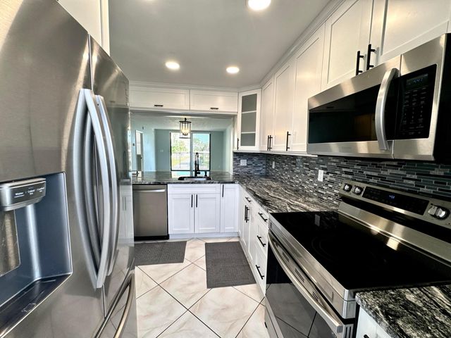 801 N OCEAN Boulevard 202, Pompano Beach, FL 33062
