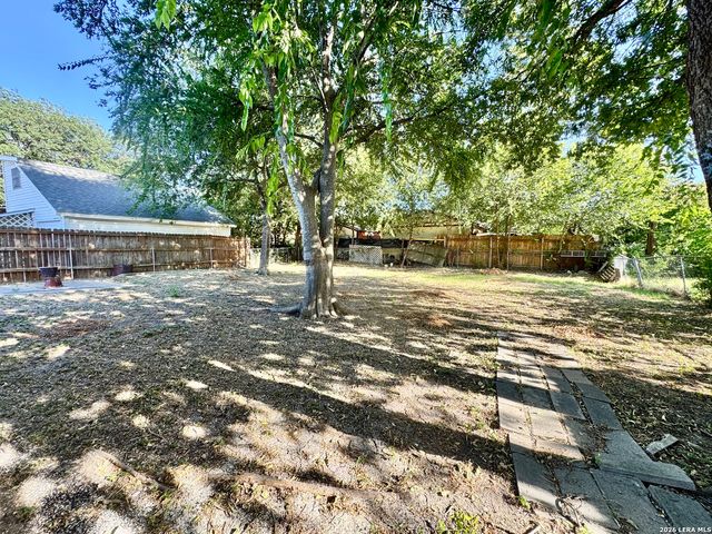 7426 CARTWHEEL LN, San Antonio, TX 78227
