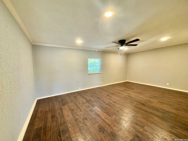 7426 CARTWHEEL LN, San Antonio, TX 78227