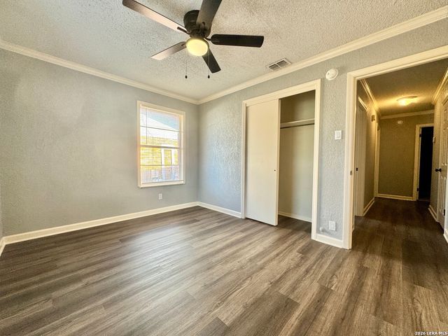 7426 CARTWHEEL LN, San Antonio, TX 78227