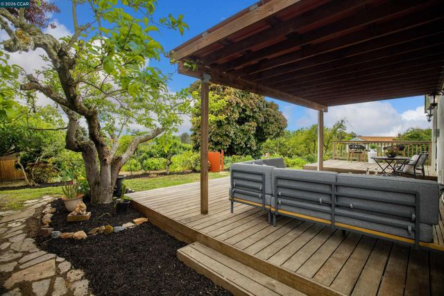 641 Donna Mae Ct, El Sobrante, CA 94803