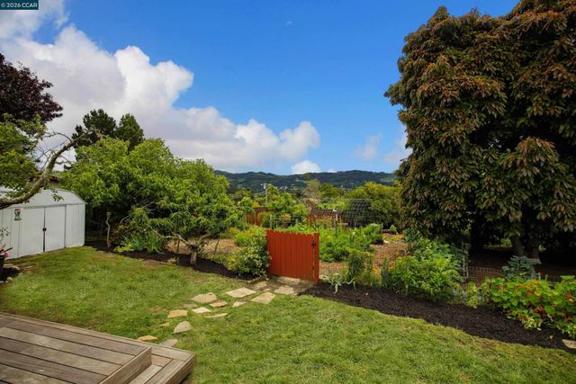 641 Donna Mae Ct, El Sobrante, CA 94803