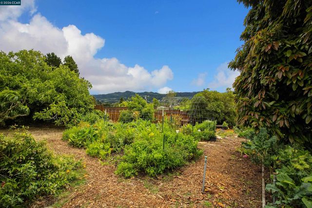 641 Donna Mae Ct, El Sobrante, CA 94803