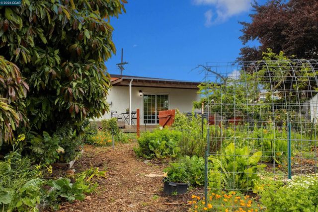 641 Donna Mae Ct, El Sobrante, CA 94803