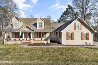 3268 River Pointe Circle, Kodak, TN 37764