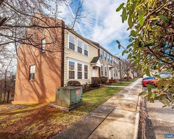 1015 CARRINGTON PL, Charlottesville, VA 22901